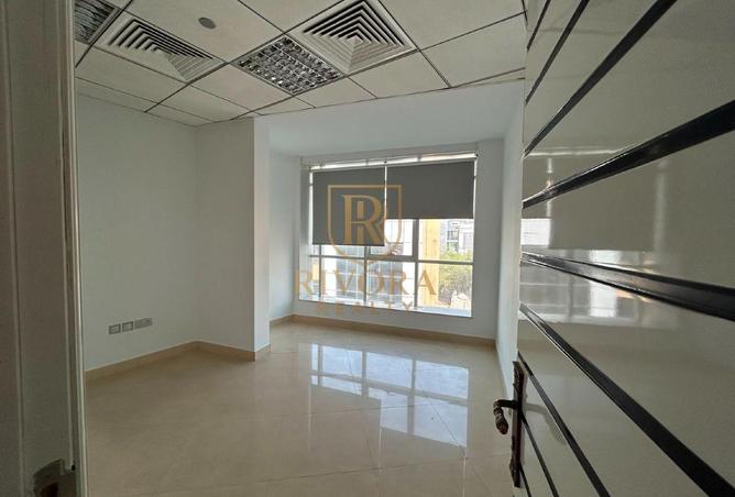128376111 - Property Image 3