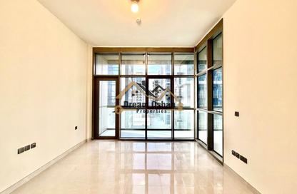 Apartment - 2 - 3 for rent in Burj Ghaya - Al Jaddaf - Dubai Apartment - 2 - 3 for rent in Burj Ghaya - Al Jaddaf - Dubai
