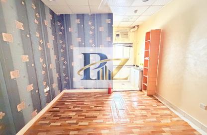 Apartment - Studio - 1 for rent in Fire Station Road - Muwaileh - Sharjah Apartment - Studio - 1 for rent in Fire Station Road - Muwaileh - Sharjah