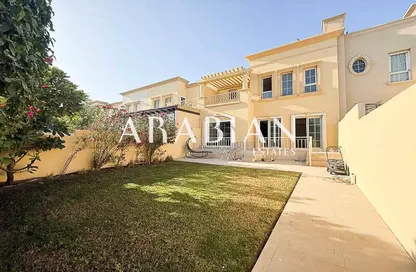 تاون هاوس - 3 غرف نوم - 3 حمامات للايجار في الينابيع 11 - الينابيع - دبي