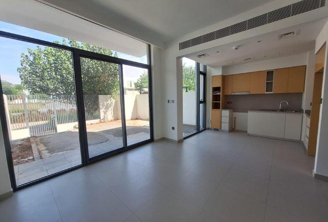 81110322 - Property Image 3