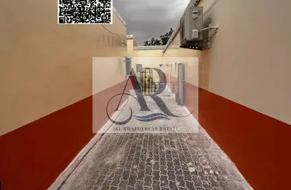 Labor Camp - Studio - 7+ Bathrooms for rent in Al Sajaa S - Al Sajaa - Sharjah