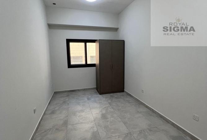 Studio Apartment in Deira with Landmark View photo 2