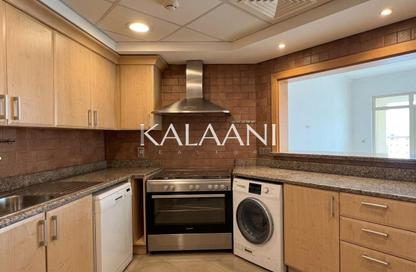 Apartment - 2 Bedrooms - 4 Bathrooms for rent in Al Dabas - Shoreline Apartments - Palm Jumeirah - Dubai