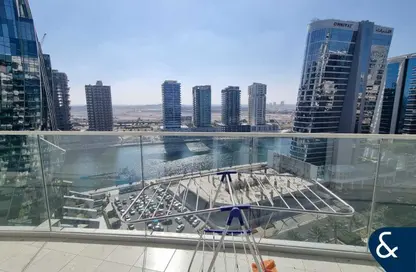 شقة - غرفة نوم - 2 حمامات للايجار في داماك ماجستين - الخليج التجاري - دبي