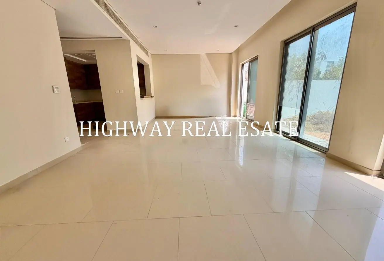 155584401 - Property Main Image