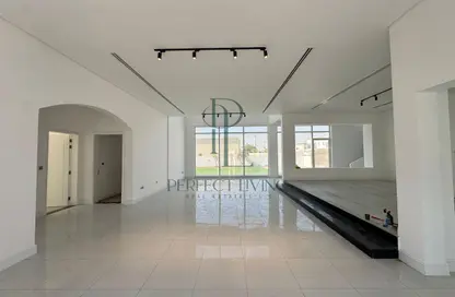 Villa - 5 Bedrooms - 6 Bathrooms for rent in Nad Al Sheba 4 - Nad Al Sheba - Dubai