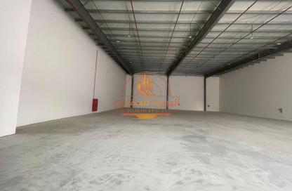 Warehouse - Studio - 1 Bathroom for rent in Umm Al Thuoob - Umm Al Quwain