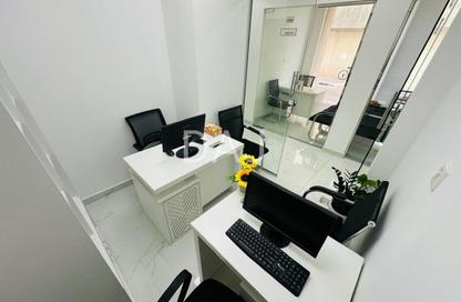 Office Space - Studio - 1 Bathroom for rent in Reem Residency - Al Karama - Dubai
