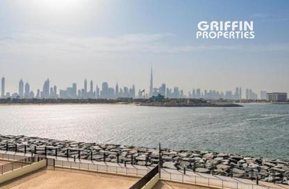 Villa - 5 - 6 for sale in Sur La Mer 1 - Sur La Mer - Jumeirah 1 - Jumeirah - Dubai Villa - 5 - 6 for sale in Sur La Mer 1 - Sur La Mer - Jumeirah 1 - Jumeirah - Dubai