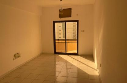 Apartment - 1 - 2 for rent in Tiger Tower - Al Gharb - Sharjah
