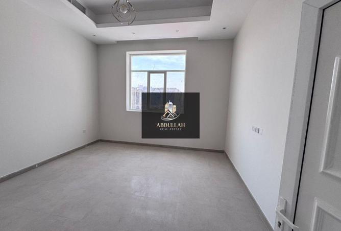 77401902 - Property Image 3