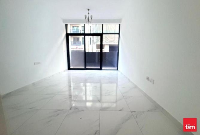 106862210 - Property Image 3