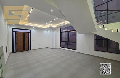 Villa - 6 - 7+ for sale in Al Helio Downtown - Al Helio - Ajman Villa - 6 - 7+ for sale in Al Helio Downtown - Al Helio - Ajman