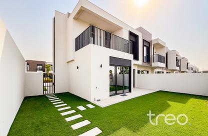 Villa - 4 - 4 for sale in Greenview - Emaar South - Dubai South (Dubai World Central) - Dubai Villa - 4 - 4 for sale in Greenview - Emaar South - Dubai South (Dubai World Central) - Dubai