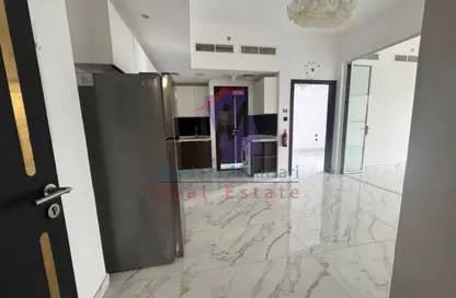 شقة - غرفة نوم - 1 حمام للايجار في أوليفز ريزيدنس بلوك 2 - أوليفز ريزيدينس - المدينة العالمية - دبي