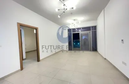 شقة - 3 غرف نوم - 4 حمامات للايجار في ميدان النصر - عود ميثاء - بر دبي - دبي