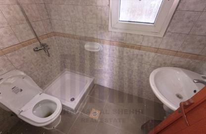 Apartment - 6 Bedrooms - 2 Bathrooms for rent in Muwaileh - Sharjah