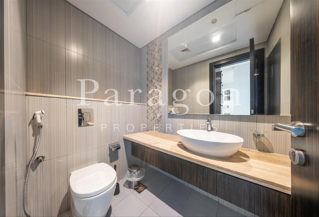 Fully Furnished | Golf View | Vacant Now photo 10