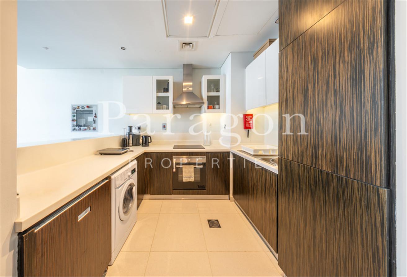 Fully Furnished | Golf View | Vacant Now photo 9