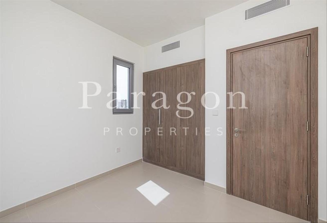 Close to Park | Vacant End June | L Shape Garden photo 10