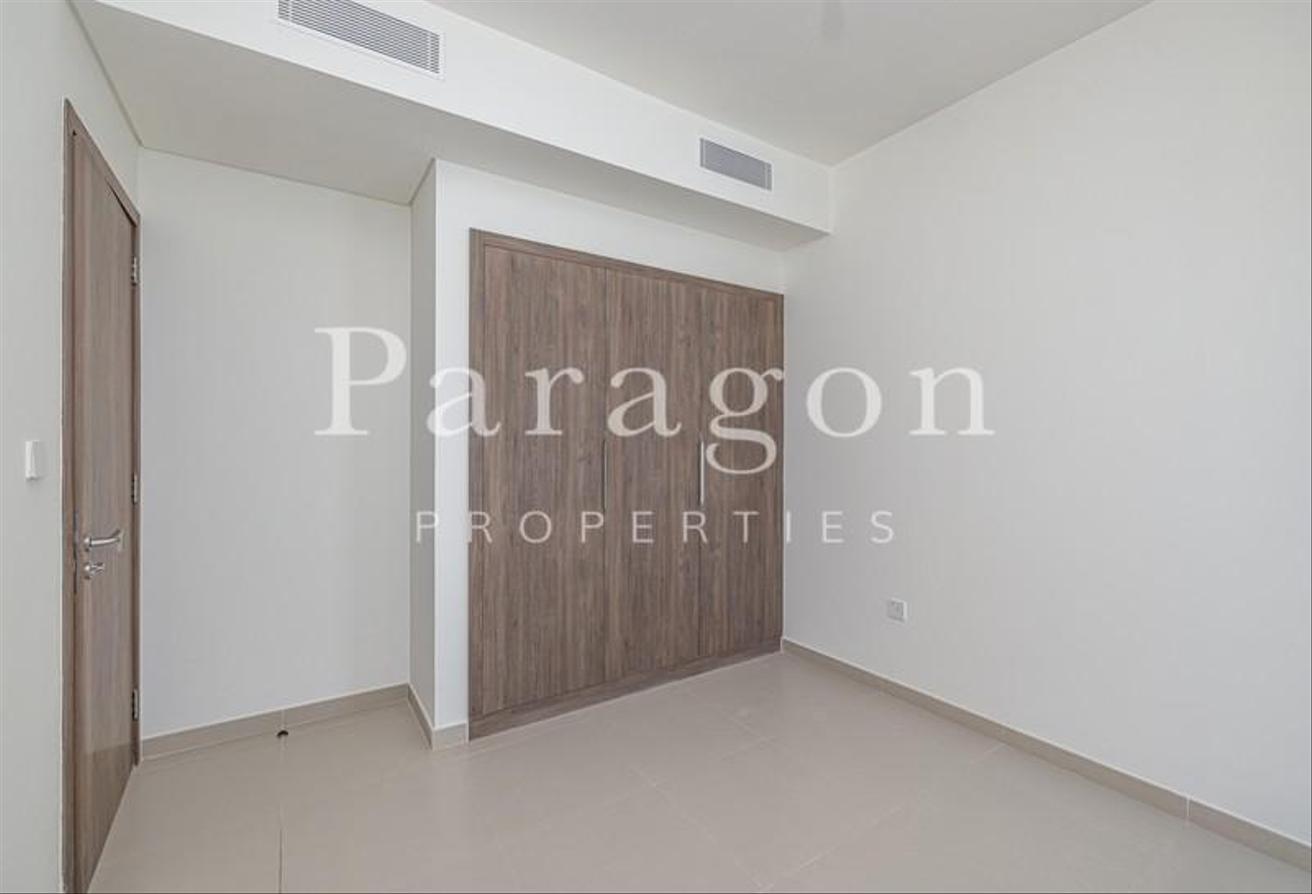 Close to Park | Vacant End June | L Shape Garden photo 12