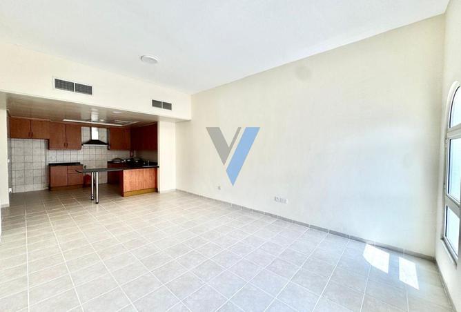 142369900 - Property Main Image
