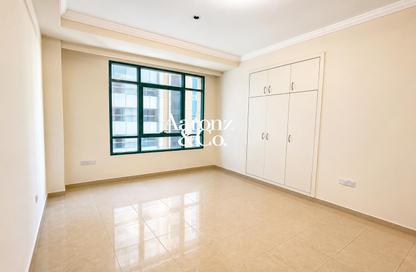 Apartment - 1 Bedroom - 2 Bathrooms for rent in Marina Crown - Dubai Marina - Dubai Apartment - 1 Bedroom - 2 Bathrooms for rent in Marina Crown - Dubai Marina - Dubai