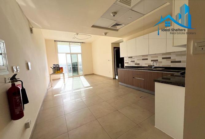 Spacious Apartment Semi Furnished Vacant A.C Free