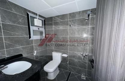 Apartment - 1 Bedroom - 2 Bathrooms for rent in Al Hayl - Fujairah