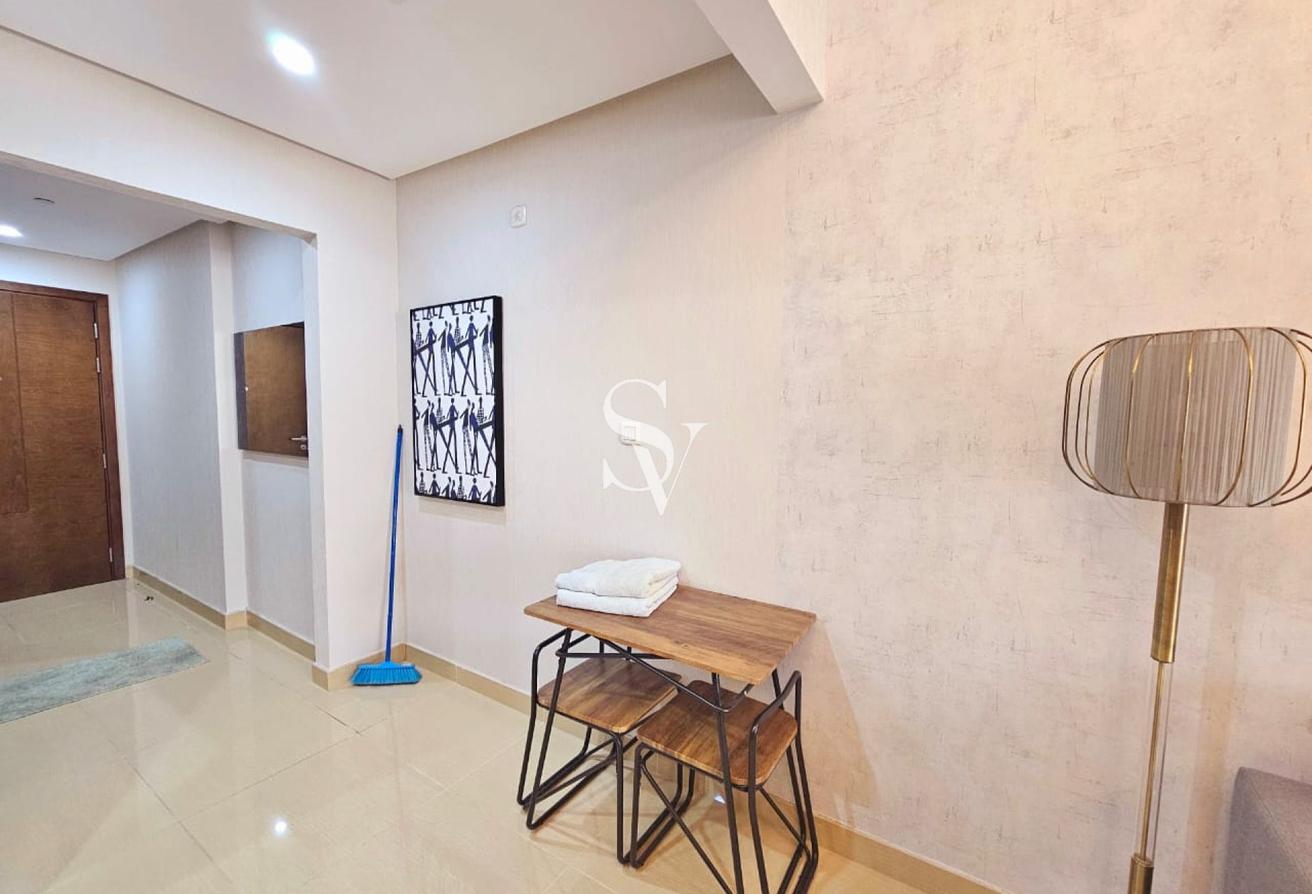 Chiller Free | Spacious | Low Floor | Furnished photo 5