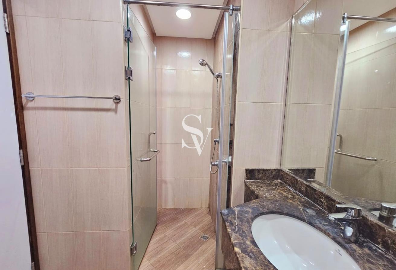 Chiller Free | Spacious | Low Floor | Furnished photo 11