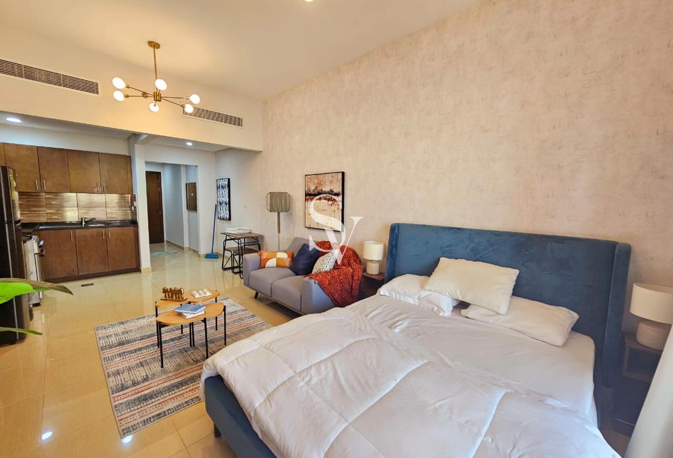 Chiller Free | Spacious | Low Floor | Furnished photo 4