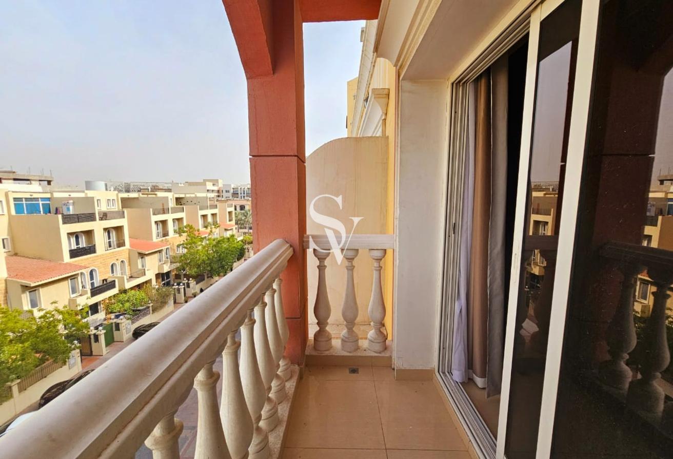 Chiller Free | Spacious | Low Floor | Furnished photo 13