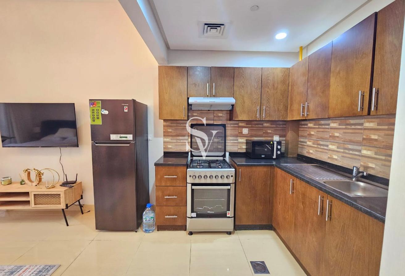 Chiller Free | Spacious | Low Floor | Furnished photo 9