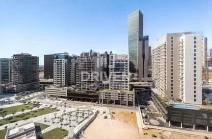 مكتب - استوديو - 2 حمامات للايجار في كابيتال جولدن تاور - الخليج التجاري - دبي