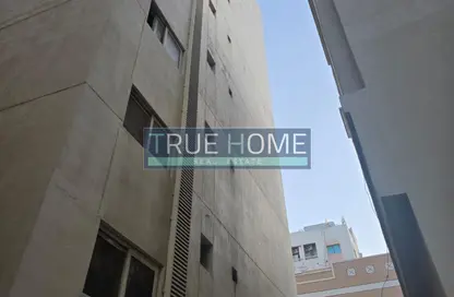 عمارة بالكامل - 1 حمام للبيع في النباعة - الشارقة