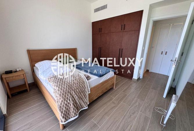 Furnished || Vacant Now || Well Maintained photo 3
