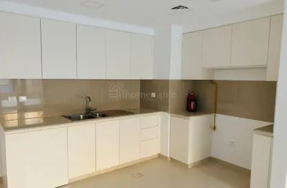 Apartment - 2 Bedrooms - 2 Bathrooms for rent in Zahra Breeze Apartments 3B - Zahra Breeze Apartments 3 - Zahra Breeze Apartments - Town Square - Dubai