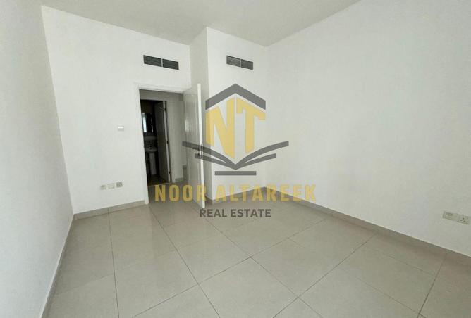 128363404 - Property Image 2
