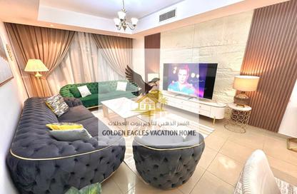 Apartment - 3 Bedrooms - 2 Bathrooms for rent in Beach Tower 2 - Al Khan Lagoon - Al Khan - Sharjah