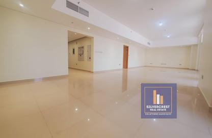 Apartment - 3 Bedrooms - 4 Bathrooms for rent in United Square - Al Khalidiya - Abu Dhabi