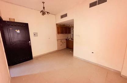 Apartment - Studio - 1 for rent in Al Naba'ah 8 Building - Al Naba'ah - Al Sharq - Sharjah
