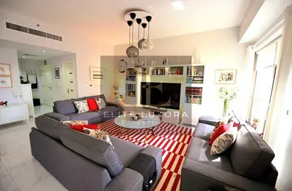 Apartment - 2 Bedrooms - 2 Bathrooms for rent in Rimal 1 - Rimal - Jumeirah Beach Residence - Dubai