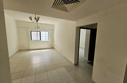 شقة - غرفة نوم - 1 حمام للايجار في الند - القاسمية - الشارقة