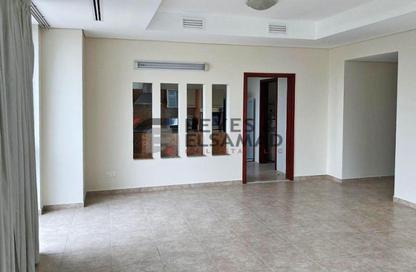 Apartment - 2 Bedrooms - 3 Bathrooms for sale in Emaar Tower A - Emaar Towers - Deira - Dubai