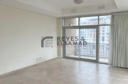 Apartment - 2 Bedrooms - 3 Bathrooms for sale in Emaar Tower A - Emaar Towers - Deira - Dubai