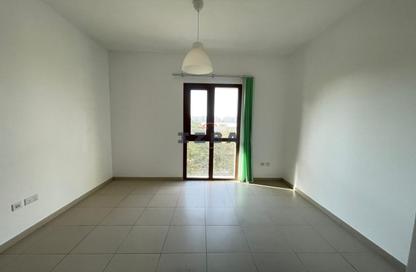 Apartment - Studio - 1 Bathroom for sale in Zahra Breeze Apartments 3A - Zahra Breeze Apartments 3 - Zahra Breeze Apartments - Town Square - Dubai