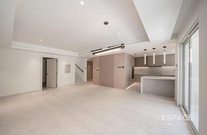 Villa - 3 Bedrooms - 3 Bathrooms for sale in Springs 8 - The Springs - Dubai