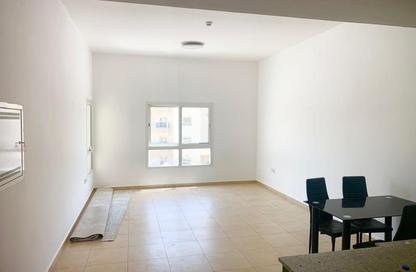 Apartment - 1 - 1 for rent in Al Thamam 03 - Al Thamam - Remraam - Dubai